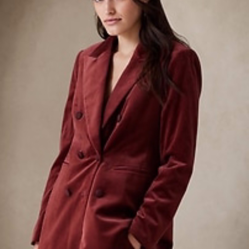 Banana Republic Veluro Oversized Velvet Blazer #5052890020004 Color: Cabin Red